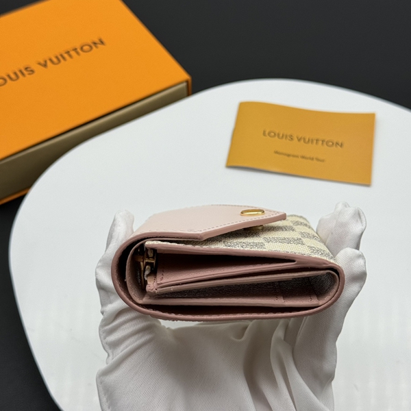 LVコピーウォレット角部分ディテール